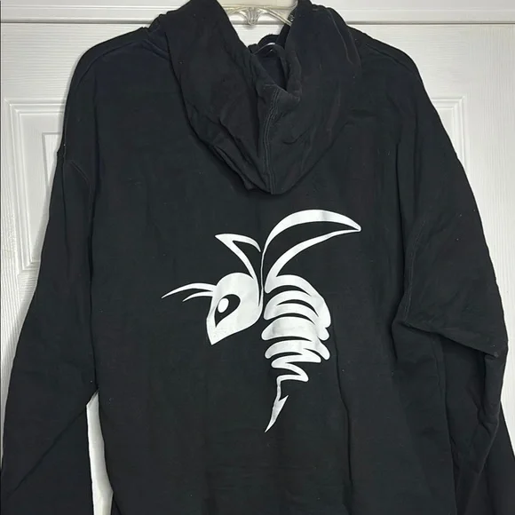 Armenian Grandmother with Gun - Rare Black Hoodie XL - Picture 4 of 4